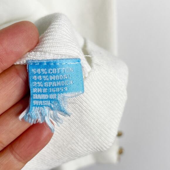 J McLaughlin Medium M White Ribbed Crew Neck Button Cuff Sweater Cotton Modal - Picture 8 of 8